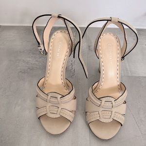 ✨ COACH Heels ✨ size 6.5